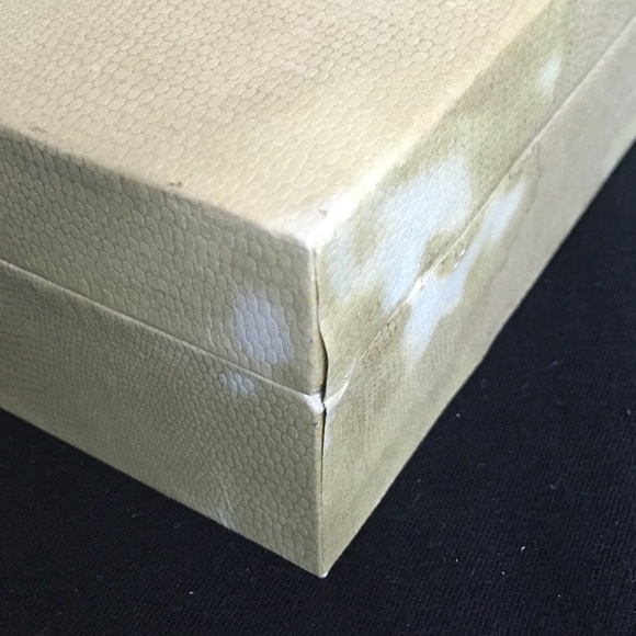 Cote D’Azur Fashion Jewelry Faux Pearl Necklace and Earrings Set - Picture 7 of 13